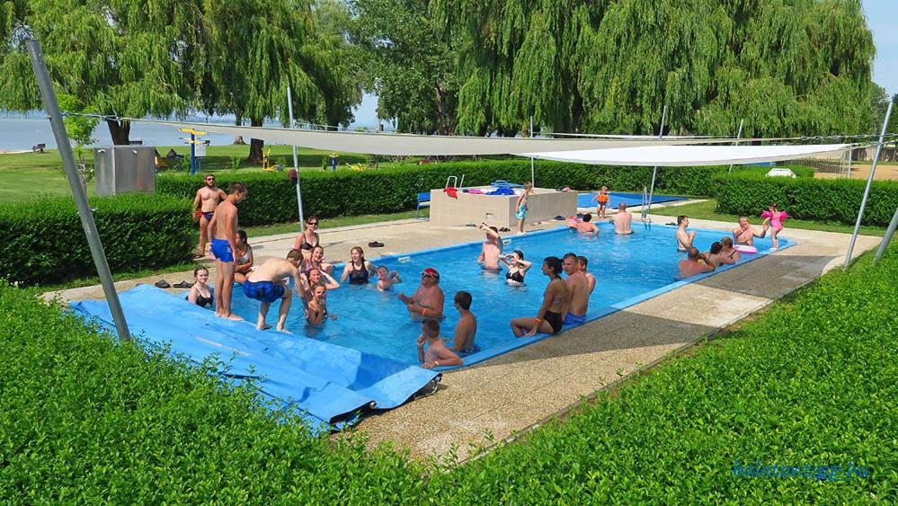 דירות Balatonberény Iranybereny Rezidencia מראה חיצוני תמונה