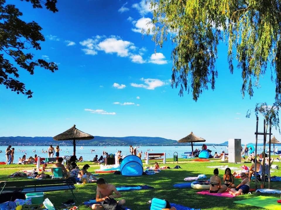 דירות Balatonberény Iranybereny Rezidencia מראה חיצוני תמונה